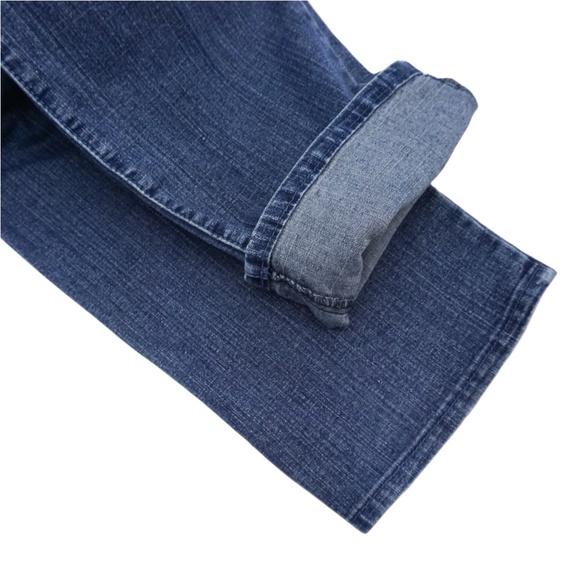 D&G DOLCE & GABBANA Ladies Classic Mid-Rise Blue Jeans - Picture 13 of 15